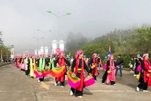 La province de Lao Cai est prête à accueillir les visiteurs et à leur faire découvrir des produits touristiques diversifiés et uniques. Photo : VNA