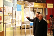 Un coin de l'exposition « Exposition – Lieu où convergent les quintessences ». Photo : nhandan.vn