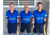 L'arbitre Nguyên Hai Dang (1er, à droite) en Australie. Photo : Nguyên Hai Dang.