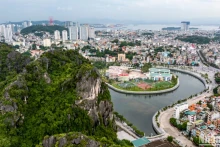 La transition verte est une exigence incontournable pour le secteur du tourisme. Photo: nhandan.vn