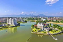 Le lac Dâm Vac dans la ville de Vinh Yên. Photo : nhandan.vn