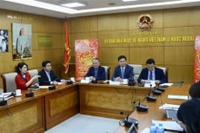 Conférence de presse du Comité d'État chargé des affaires liées aux Vietnamiens d’outre-mer, le 28 décembre à Hanoï. Photo : VNA.