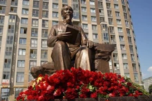 La statue eprésentant le président Hô Chi Minh à Saint-Pétersbourg, en Russie. Photo : VNA.