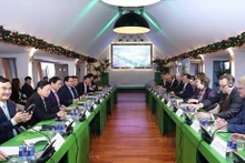 Panorama de la rencontre entre le Premier ministre vietnamien et de grandes entreprises néerlandaises. Photo : VNA.