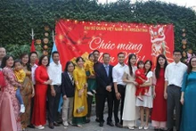 Des Vietnamiens en Argentine lors de la réunion au début de l'année. Photo : VNA.