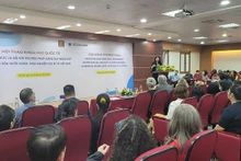 Le colloque international "Innovations didactiques dans l’enseignement universitaire des langues et cultures étrangères : expériences croisées entre la Belgique et le Vietnam" a eu lieu les 14 et 15 avril à Hanoï. Photo : CVN.