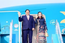 Le Premier ministre Pham Minh Chinh et son épouse partent pour la COP28 aux EAU et une visite officielle en Turquie. Photo : VNA.
