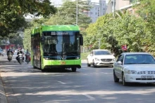 Hanoï développe progressivement son réseau de bus électriques. Photo : nhandan.vn