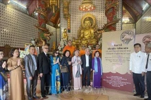 Commémoration des héros morts sur le récif de Gac Ma en Thaïlande. Photo : VNA.