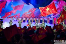 Le public de Diên Biên semblait revivre des moments héroïques et glorieux. Photo: nhandan.vn