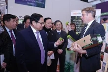 Le Premier ministre Pham Minh Chinh au World Horti Centre, aux Pays-Bas. Photo : VNA.