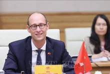 Le président du Conseil national de la Suisse, Martin Candinas en visite officielle au Vietnam. Photo: VNA
