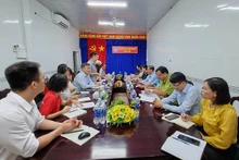 La vue général de la séance de travail entre l'organisation SCI et l'Union d'organisation d'amitié de la province de Cà Mau. Photo : thoidai.com.vn