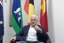 L'ancien ambassadeur d'Australie au Vietnam, John McCarthy. Photo : VNA.