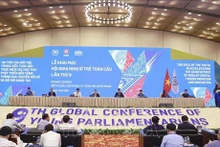 Le Président de l’AN du Vietnam, Vuong Dinh Huê, lors du programme de répétition de la 9e Conférence mondiale des jeunes parlementaires. Photo : VNA.
