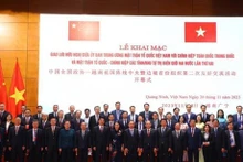 Le 2e échange d’amitié entre le Front de la Patrie du Vietnam et la Conférence consultative politique du peuple chinois à Quang Ninh. Photo : VNA