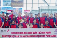 Dans la matinée du 16 octobre, une délégation vietnamienne handisport s'est envolée pour Hangzhou (Chine) afin de participer aux 4es Jeux Para Asiatiques (ASIAN Para Games 4). Photo : VNA