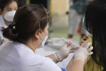 Vaccination contre le COVID-19. Photo: VNA
