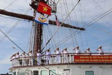 Le voilier 286-Le Quy Don jette l'ancre au port de Lumut. Photo : qdnd.