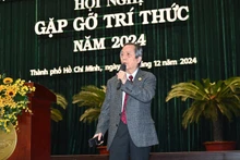 Le Professeur Dang Luong Mo lors d'une conférence de rencontre avec les intellectuels à Hô Chi Minh-Ville. Photo : fournie par l'intéressé.