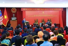 Le Premier ministre Pham Minh Chinh rencontre la communauté vietnamienne en Malaisie. Photo : VNA.
