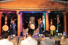 La représentation du spectacle du chant alterné "quan ho" de Bac Ninh. Photo : baoquocte.vn