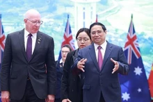 Le Gouverneur général d'Australie, David Hurley, et le Premier ministre vietnamien, Pham Minh Chinh (à droite). Photo : VNA.