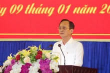 Le président du Comité populaire provincial de Bac Liêu, Pham Van Thiêu, lors de la conférence. Photo : VNA.