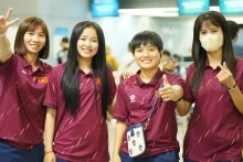 Les joueuses de l’équipe nationale féminine de futsal du Vietnam sont enthousiastes avant le départ. Photo : VFF.