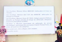 Dô Tuân Minh, président du Conseil d'administration de l’Université de langues et d’études internationales (ULIS), prend la parole lors de la cérémonie de "Couleurs culturelles" 2024.