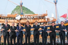Les dirigeants des pays de l'ASEAN lors du 42e sommet de l'ASEAN. Photo : VNA.