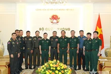 Renforcement des liens de défense entre le Vietnam et le Cambodge