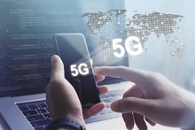 La 5G contribue au développement du commerce électronique et au développement économique. Photo : baodautu.