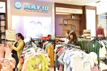 Les marques nationales ont accéléré l’expansion de leur réseau de magasins pour attirer davantage de clients nationaux. Photo : NDEL.