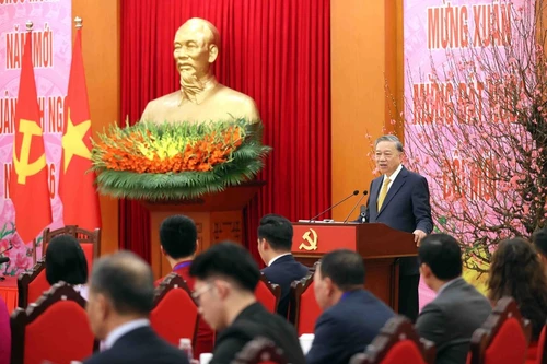 Le secrétaire général To Lam prend la parole lors de la rencontre. Photo : VNA.