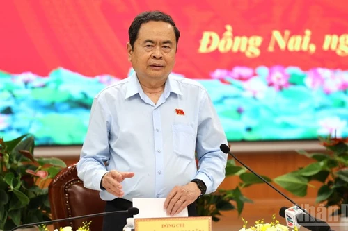 Le plus haut législateur a insisté sur la nécessité de recourir à des méthodes de communication diversifiées et appropriées. Photo : NDEL.