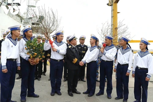 La Région navale 1 « apporte » le printemps aux îles lointaines du Nord-Est