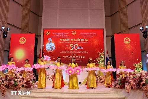 La Fête du Printemps du pays natal organisée dans le Nord-Est de la Thaïlande. Photo: VNA