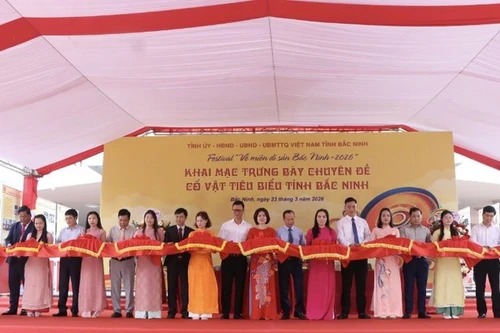 Ouverture de l’exposition « Quintessence du patrimoine culturel de Bac Ninh »