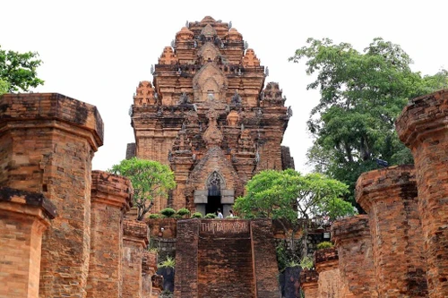 La tour de la déesse Bà Pô Nagar, à Khanh Hoa. Photo : VNA/CVN.