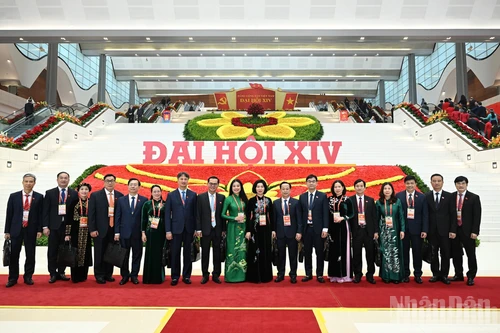 Les délégués assistant à la séance d’ouverture du XIVe Congrès du PCV