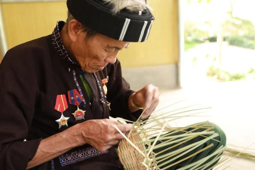 La vannerie artisanale des Lu : un trésor de Lai Chau
