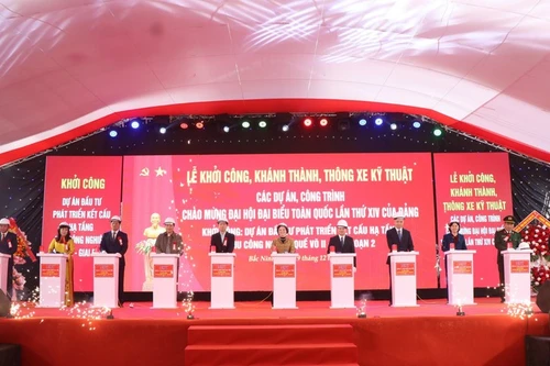 Lancement de la la deuxième phase du parc industriel Que Vo II. Photo : VNA.