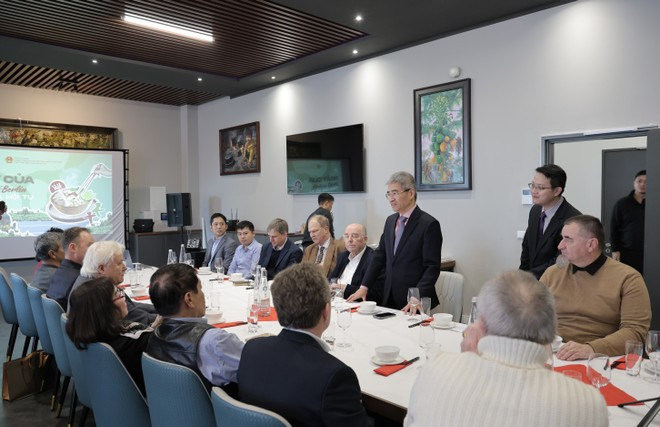 L&apos;ambassadeur du Vietnam en Allemagne, Nguyên Dac Thành. Photo: VNA