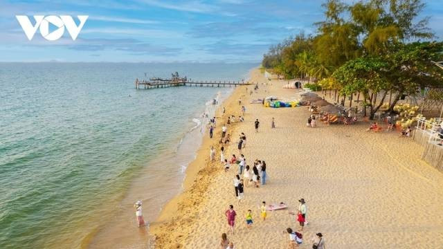 Phu Quoc occupe la première place du classement des plus belles îles d’Asie. Photo: VOV 2-2025-10-14t231328125.jpg