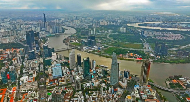 Le Vietnam ambitionne de devenir un pays développé à revenu élevé d'ici 2045. Photo : VNA