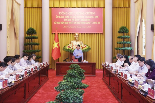 Le président vietnamien Luong Cuong travaille, ce mercredi 5 juin, avec le Comité du Parti de la province de Quang Ninh. Photo : VNA. Le président vietnamien Luong Cuong travaille, ce mercredi 5 juin, avec le Comité du Parti de la province de Quang Ninh. Photo : VNA.