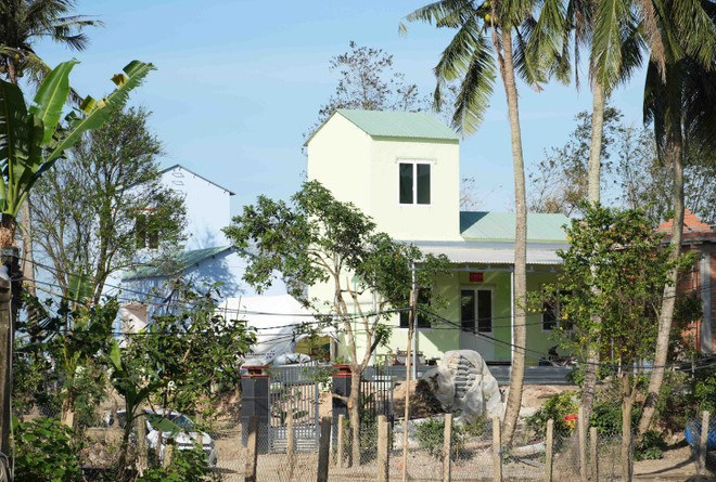 Les forces de la Police populaire ont mené à bien la campagne Quang Trung, contribuant directement à aider des milliers de foyers sinistrés à stabiliser leur vie et à accueillir le Têt (Nouvel An lunaire) dans des logements solides et sûrs. Photo d'illustration: VNA