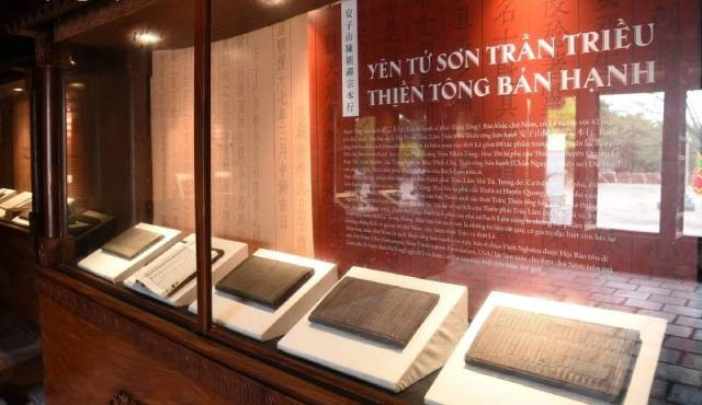 À ce jour, plus de 3 000 planches de xylographies y sont conservées. En 2012, ces gravures ont été reconnues par l’UNESCO comme patrimoine documentaire de la région Asie-Pacifique. Photo: VOV kho-moc-ban-gom-hon-3000-ban-van-go-khac-chu-han-va-nom-duoc-che-tac-trong-khoang-thoi-gian-tu-the-ki-xvii-den-dau-the-ky-xx-noi-dung-cua-kho-moc-ban-bao-gom-cac-bo-kinh-phat-sach-luat-gioi-nha-ph.jpg