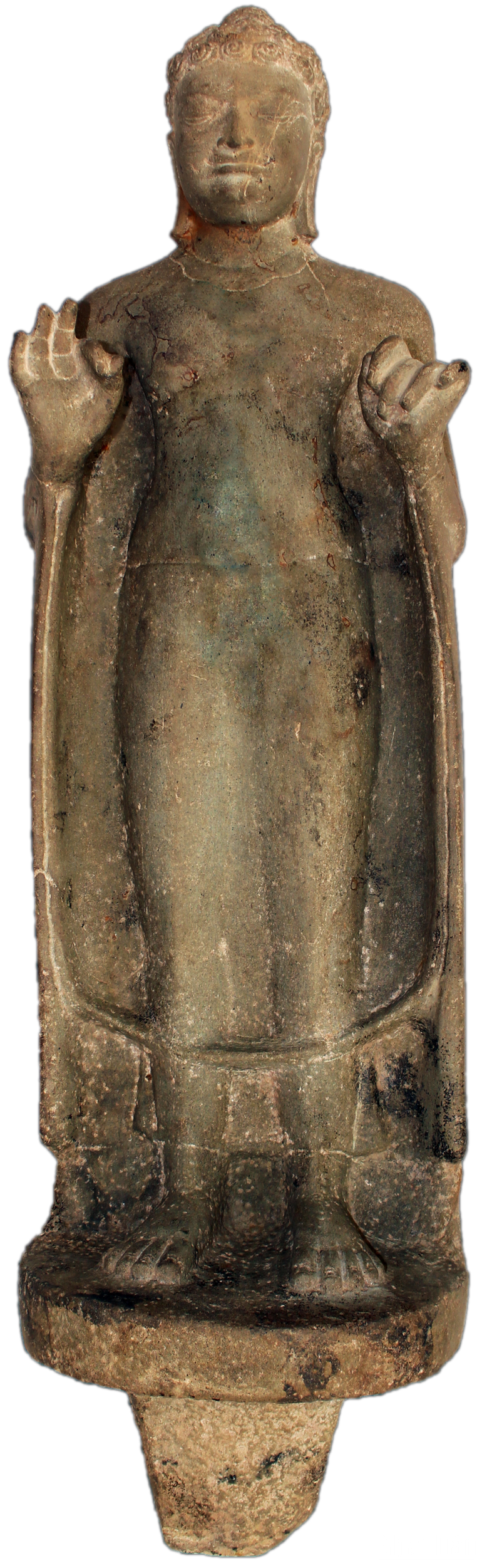 Statue de Bouddha en pierre de Khanh Binh excavée dans l'ancien district d'An Phu (province d'An Giang) conservée au Musée de la province d'An Giang. 7.png